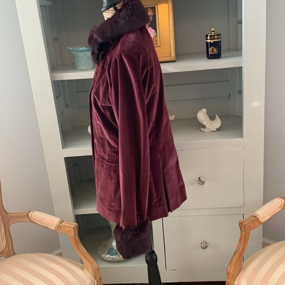 TAHARI Designer Velvet Genuine Fur coat jacket wine red purple M 8 $450 - Picture 5 of 12